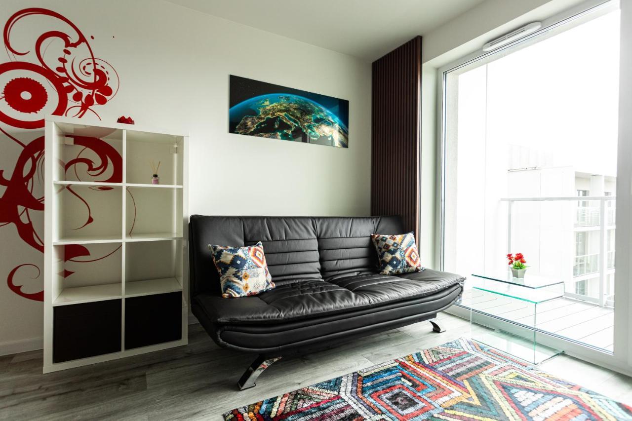Vena Apartmets - Braniborska 10G Parking Apartment - Wroclaw — Photos 1